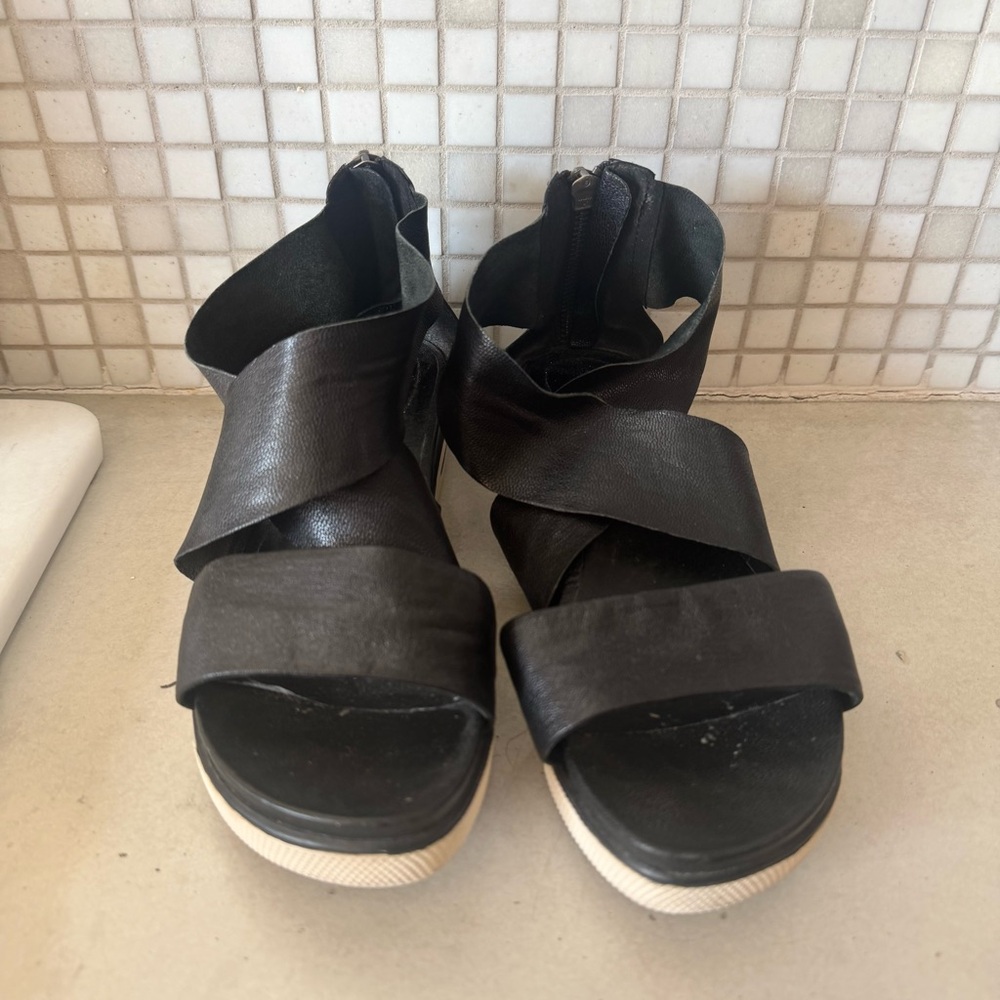 Eileen Fisher Sport Tumbled Leather Sneaker Sandals Black Women’s 6 Nordstrom
